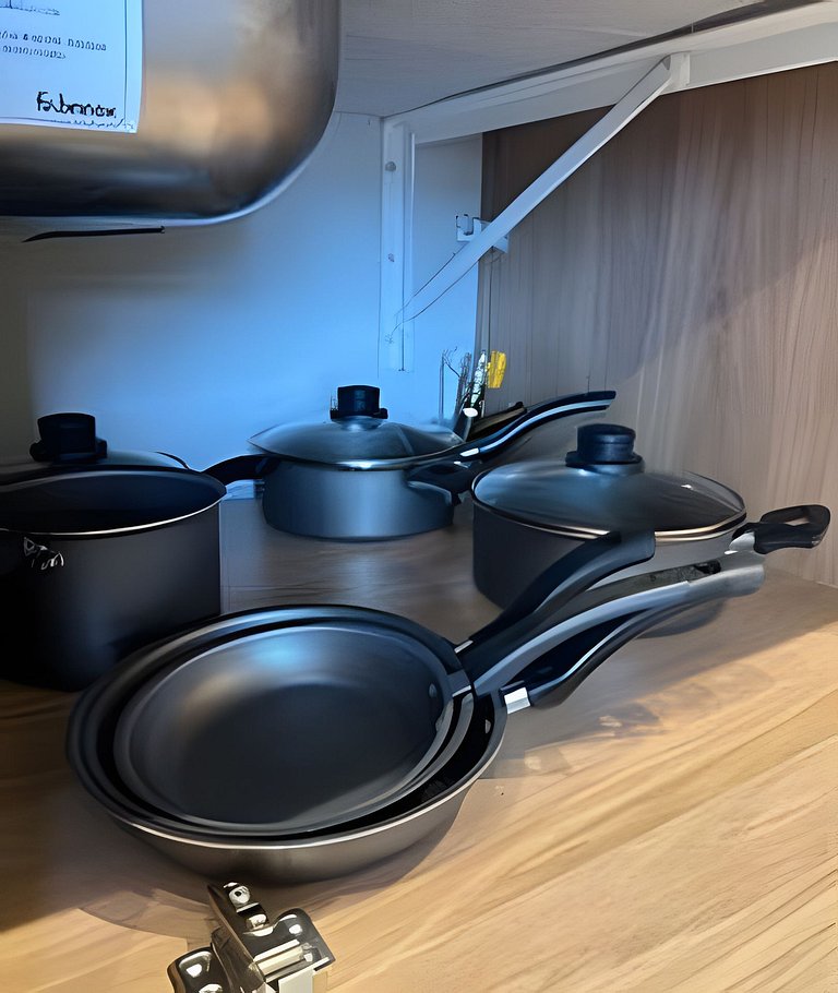 2 quartos com Ar em Moema 10 minutos de Congonhas